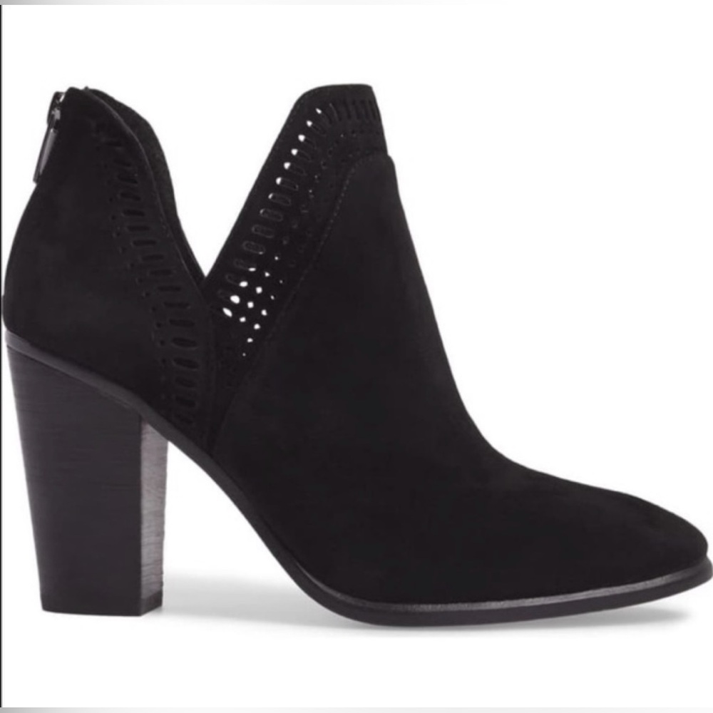 Vinca Camino Fileana Black Suede Booties